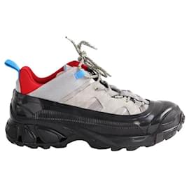 Sneakers grigie - Burberry