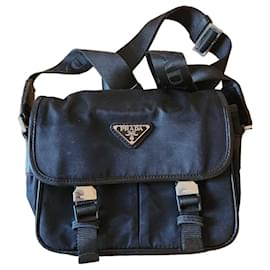 Prada Borsa a Tracolla in Nylon Nero e Pelle