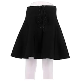 Gonna nera in pizzo Alaïa
