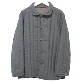 Autre Marque Chaqueta 45R de lana acolchada con botones de nácar