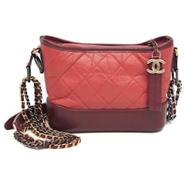 Chanel Gabrielle Hobo in pelle di vitello trapuntata Aged Calfskin Small