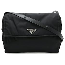 Borsa a tracolla imbottita in Re-Nylon con triangolo PRADA