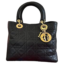 Dior Lady Dior Medium Borsa in pelle d'agnello nera