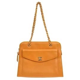 Borsa a Spalla Chanel Vintage con Tasca Anteriore in Pelle Medium
