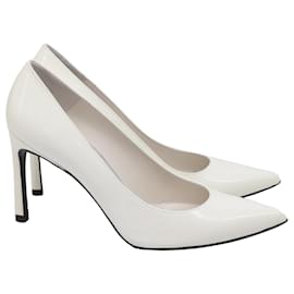 Décolleté Heist di Stuart Weitzman in vernice bianca