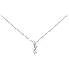 Autre Marque Collana in platino e diamanti 4C