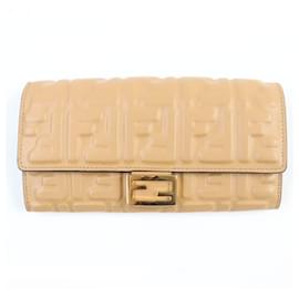 Fendi FFMetal Baguette Continental Leder-Langgeldbörse