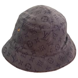 Louis Vuitton Monogram Bucket Hat und Baseball Cap Set