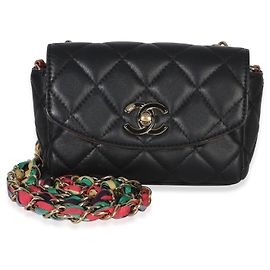Bolsa de aba pequena Chanel Cocovado em pele de cordeiro acolchoada preta com corrente de fita