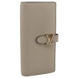 LOUIS VUITTON Capucines LV Vertical Wallet Taurillon Galle M81367 Auth 179342A