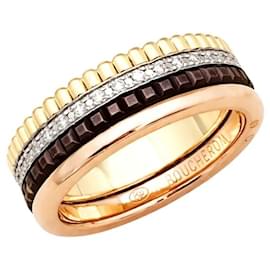 Boucheron Ring, "Quatre Classique Small", drei Goldtöne, braunes PVD und Diamanten.