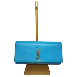 Saint Laurent Pochette Cassandre en Cuir Caviar - Turquoise - Yves Saint Laurent