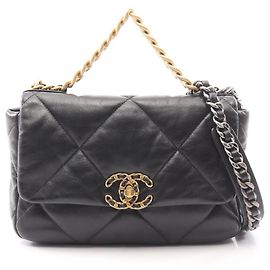 Borsa Chanel 19 Dixneuf Matelassé in agnello nero
