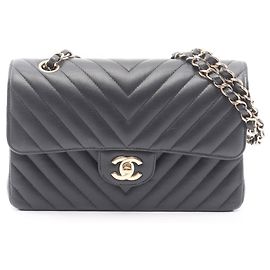 Borsa a tracolla Chanel V-stitch Chevron Double Flap