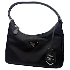 Borsa Prada Re-Edition 2005 in nylon nero