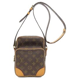 Bolsa de ombro em canvas Monogram Louis Vuitton