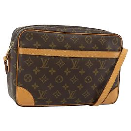 LOUIS VUITTON Bolsa de Ombro Monogram Trocadero 30 M51272 LV Auth 178712A