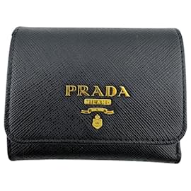 Cartera compacta de tres pliegues en cuero Saffiano Prada