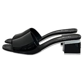 Mule con tacco in vernice nera Chanel - Taglia 41 Usato