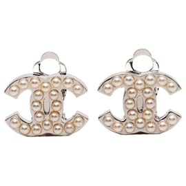 Orecchini a clip Chanel Silver CC in ottone e perle finte