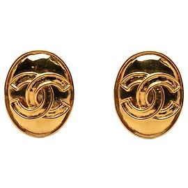 Orecchini Chanel Gold CC placcati oro ovali con clip