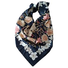 Foulard in seta Salvatore Ferragamo stampa floreale