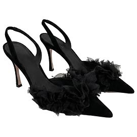 Jean Michel Cazabat Schwarze Pumps mit Rüschen