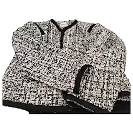 Completo giacca e gonna Sandro in tweed bianco e nero