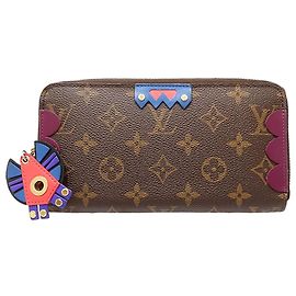 Louis Vuitton Braunes Monogram Totem Zippy Wallet