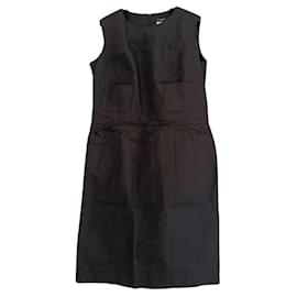 Chanel Robe sans manches en soie noire