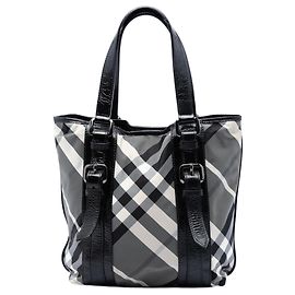 Borsa Tote Victoria in nylon con motivo Beat Check grigio di Burberry, piccola
