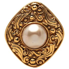Broche Ornée Chanel Gold Gold Plated Faux Pearl