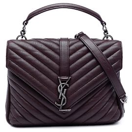 Borsa College Saint Laurent in pelle di pecora con monogramma e Chevron rosso, misura Medium