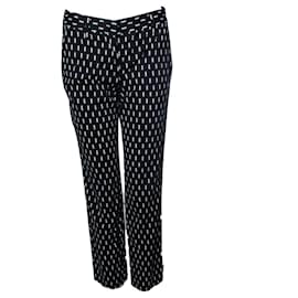 Prada, pantalone con stampa grafica nera