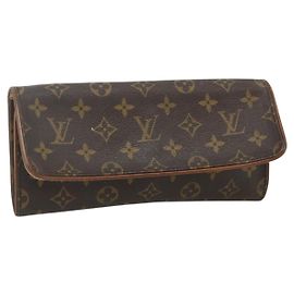 LOUIS VUITTON Monogram Pochette Twin GM Shoulder Bag M51852 LV Auth 178352