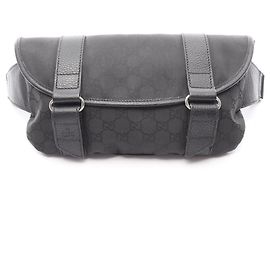 Marsupio Gucci motivo GG