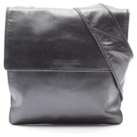 Chanel Schultertasche aus schwarzem Leder