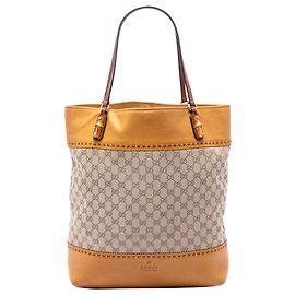 Tote Laidback Crafty in tela GG beige di Gucci