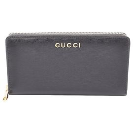 Gucci Langer Reißverschluss-Geldbeutel aus schwarzem Leder