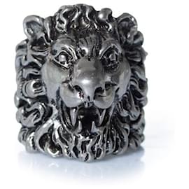 Gucci, Anello unisex testa di leone in argento