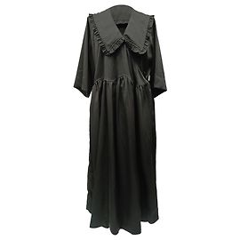 Ganni Maxikleid mit gerafftem Rüschenkragen aus schwarzem Polyester