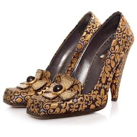 Yves Saint Laurent, escarpins en brocart Casablanca.