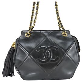 Borsa a tracolla Chanel in agnello nero