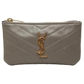 Saint Laurent Portemonnaie aus grauem Leder mit V-Stitch