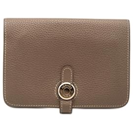 Hermès Dogon Compact Wallet aus braunem Togo-Leder