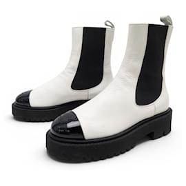 NUOVE STIVALETTI CHANEL LOW BOOTS G38218 37 PELLE BIANCA & NERA LOGO CC SCATOLA E SACCHETTO - Chanel