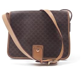 Celine Triomphe Monogram Canvas Schultertasche - Céline