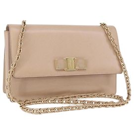 Borsa a Spalla Salvatore Ferragamo Vala Chain in Pelle Oro Beige Auth BA13006