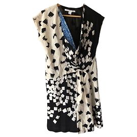 Diane Von Furstenberg Seidenkleid mit geometrischem Print, Größe 38