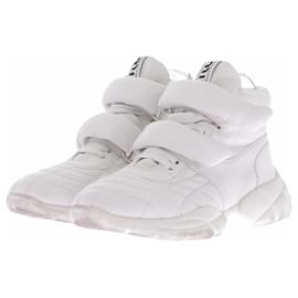 Sneakers Miu Miu in pelle bianca con suola chunky
